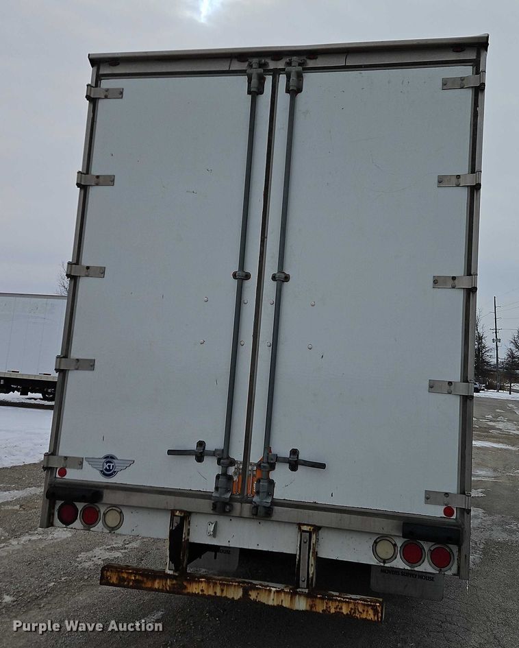 image for item EO4925 2011 Hino 268 box truck