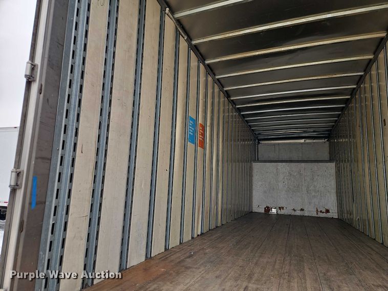 image for item EO4925 2011 Hino 268 box truck