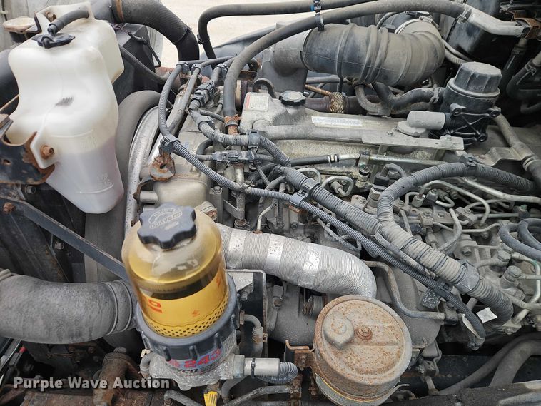 image for item EO4925 2011 Hino 268 box truck