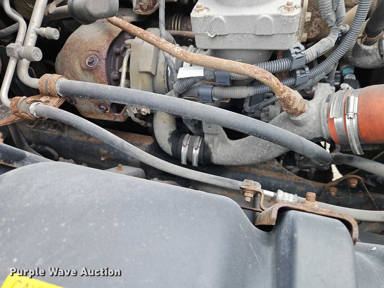 image for item EO4925 2011 Hino 268 box truck