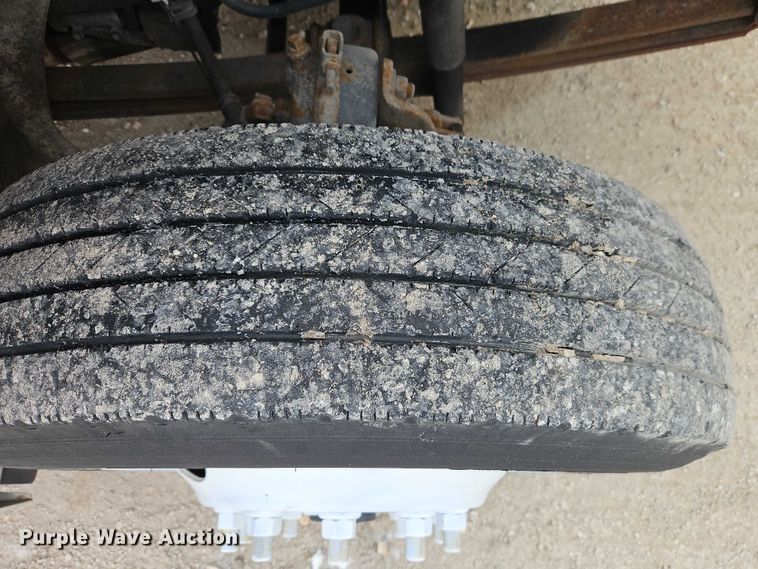 image for item EO4925 2011 Hino 268 box truck