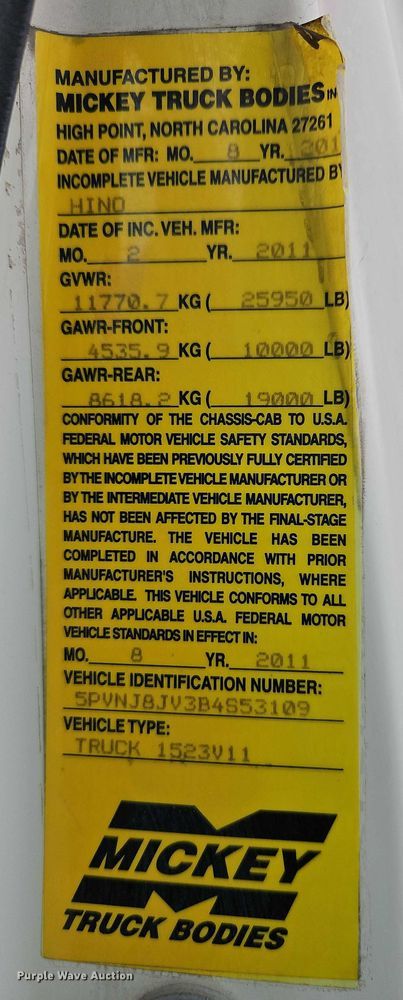 image for item EO4925 2011 Hino 268 box truck