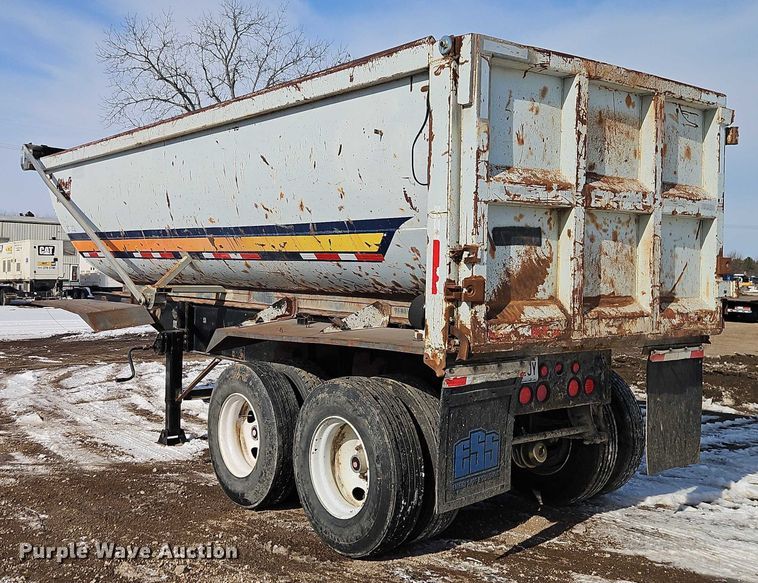 image for item EO4967 1970 Fruehauf  end dump trailer