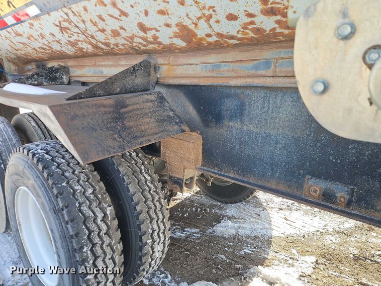 image for item EO4967 1970 Fruehauf  end dump trailer