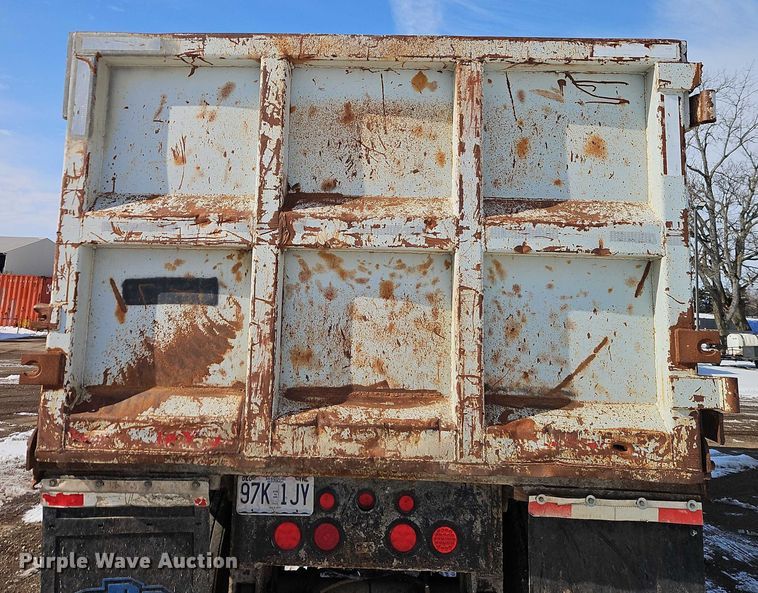 image for item EO4967 1970 Fruehauf  end dump trailer