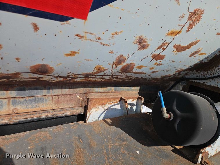 image for item EO4967 1970 Fruehauf  end dump trailer