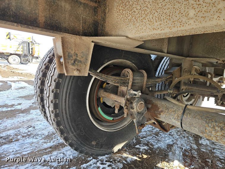 image for item EO4967 1970 Fruehauf  end dump trailer