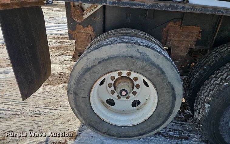 image for item EO4967 1970 Fruehauf  end dump trailer