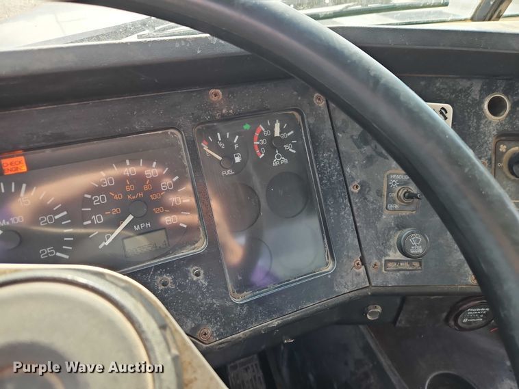 image for item EO4983 2000 Volvo WG sewer jetter truck