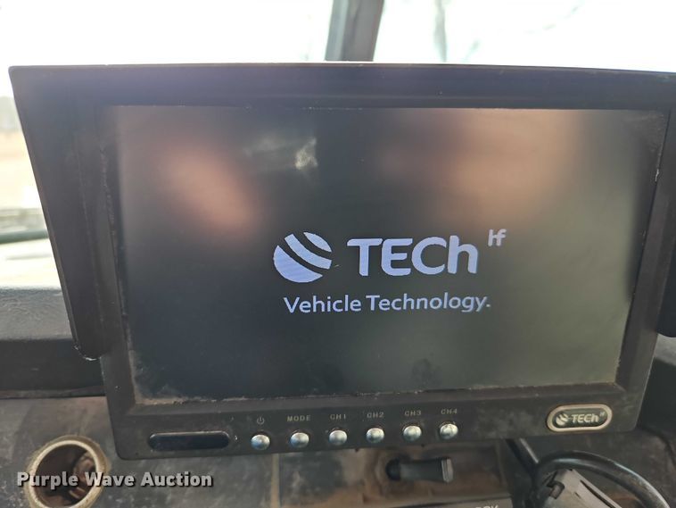 image for item EO4983 2000 Volvo WG sewer jetter truck