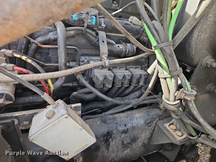 image for item EO4983 2000 Volvo WG sewer jetter truck