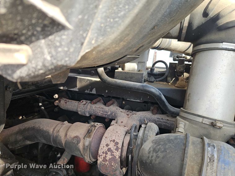 image for item EO4983 2000 Volvo WG sewer jetter truck