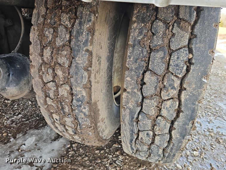 image for item EO4983 2000 Volvo WG sewer jetter truck