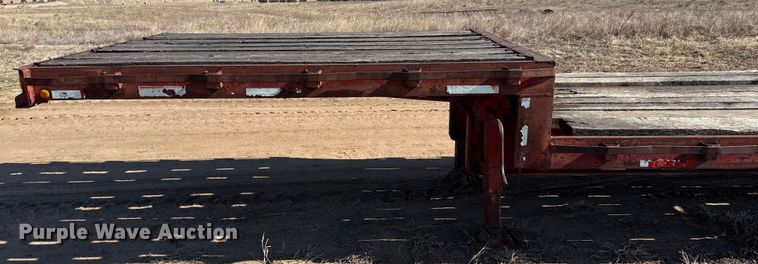 image for item EP2877 1982 Fruehauf PB-J2-DF19-42 drop deck equipment trailer