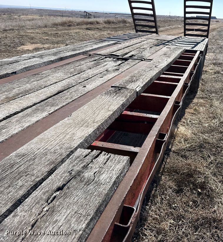 image for item EP2877 1982 Fruehauf PB-J2-DF19-42 drop deck equipment trailer