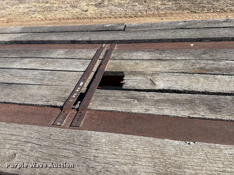 image for item EP2877 1982 Fruehauf PB-J2-DF19-42 drop deck equipment trailer