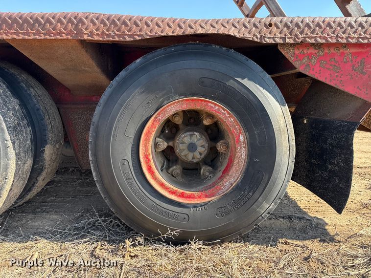 image for item EP2877 1982 Fruehauf PB-J2-DF19-42 drop deck equipment trailer