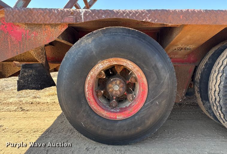 image for item EP2877 1982 Fruehauf PB-J2-DF19-42 drop deck equipment trailer