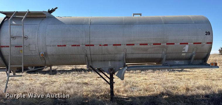 image for item EP2884 1977 FRUE tank trailer