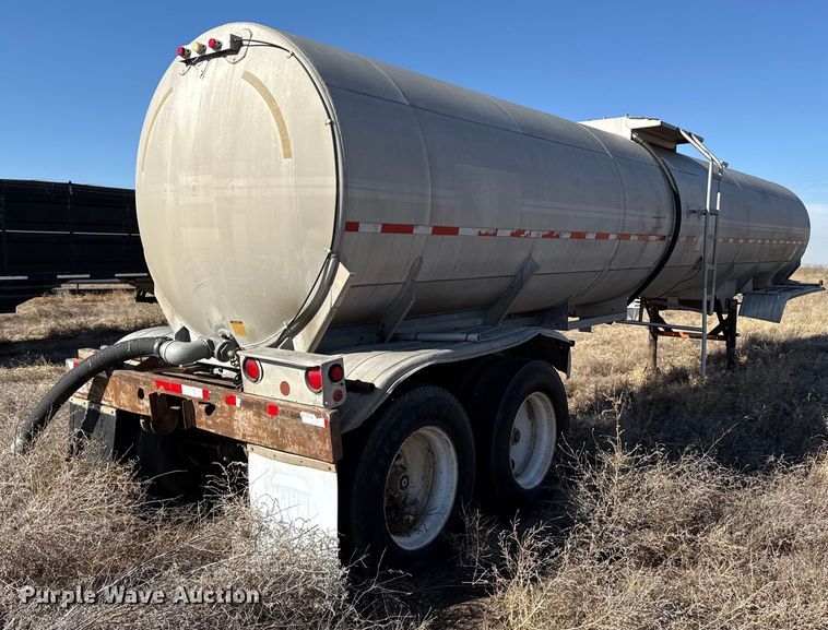 image for item EP2884 1977 FRUE tank trailer