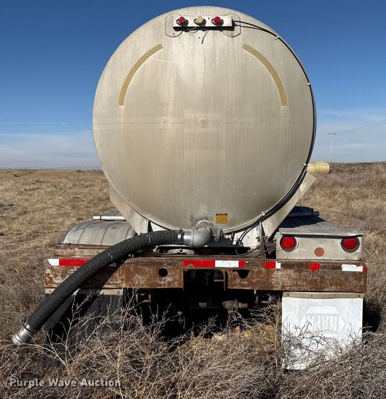 image for item EP2884 1977 FRUE tank trailer