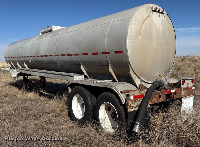 image for item EP2884 1977 FRUE tank trailer