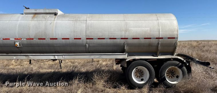 image for item EP2884 1977 FRUE tank trailer