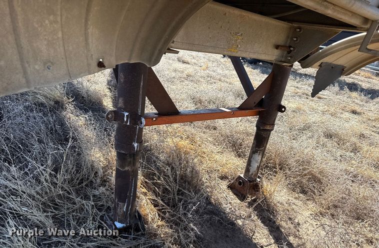 image for item EP2884 1977 FRUE tank trailer