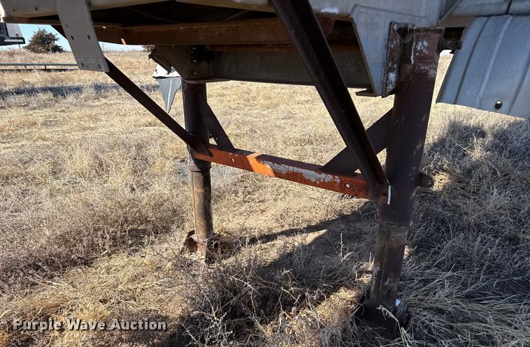 image for item EP2884 1977 FRUE tank trailer