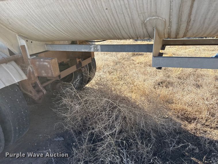 image for item EP2884 1977 FRUE tank trailer