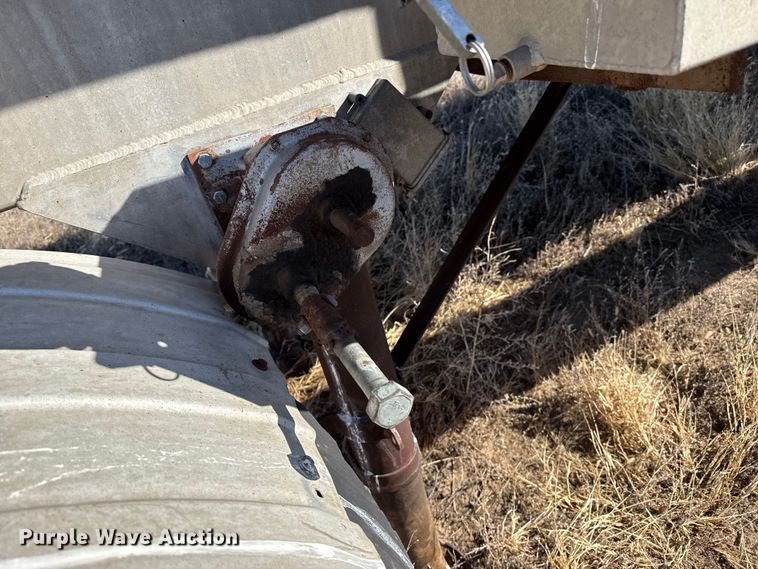 image for item EP2884 1977 FRUE tank trailer