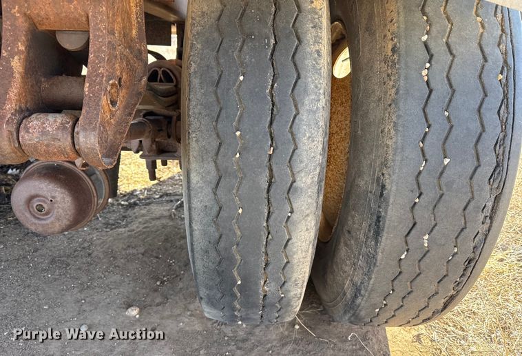 image for item EP2884 1977 FRUE tank trailer