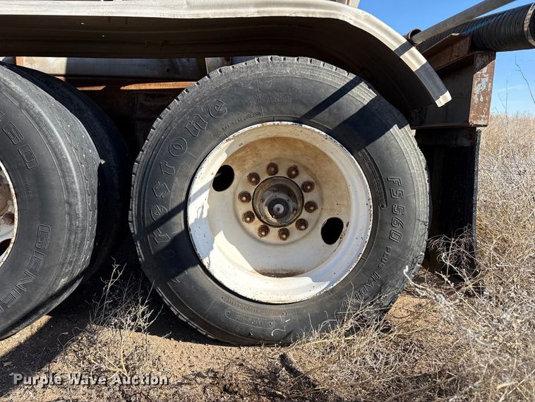 image for item EP2884 1977 FRUE tank trailer