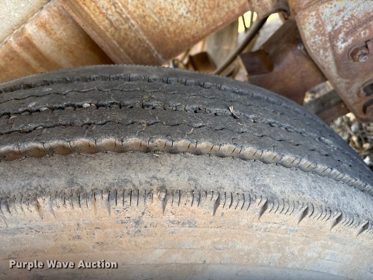 image for item EP2884 1977 FRUE tank trailer