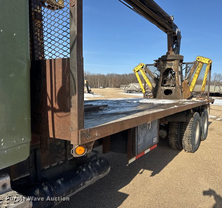 image for item ER0409 2001 Kenworth T880 flatbed truck