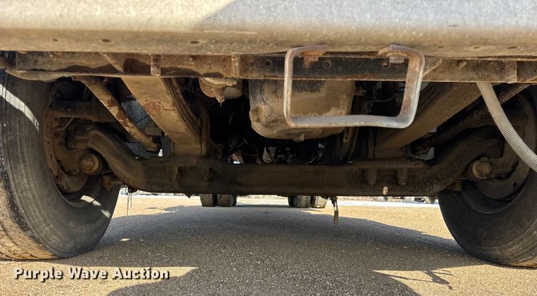 image for item ER0409 2001 Kenworth T880 flatbed truck