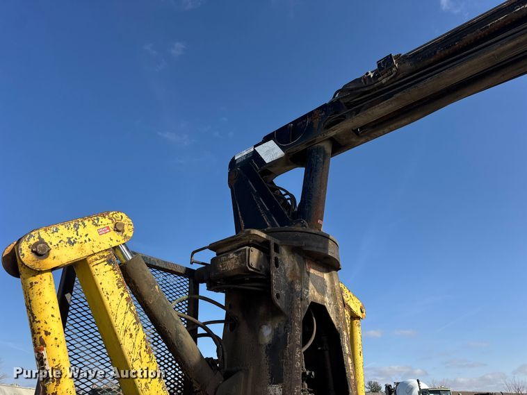 image for item ER0409 2001 Kenworth T880 flatbed truck