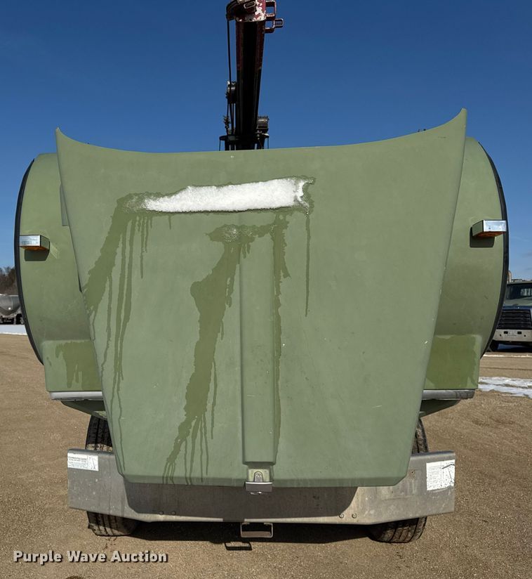 image for item ER0409 2001 Kenworth T880 flatbed truck