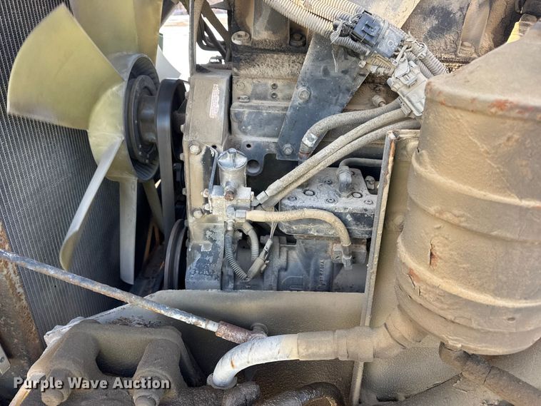 image for item ER0409 2001 Kenworth T880 flatbed truck