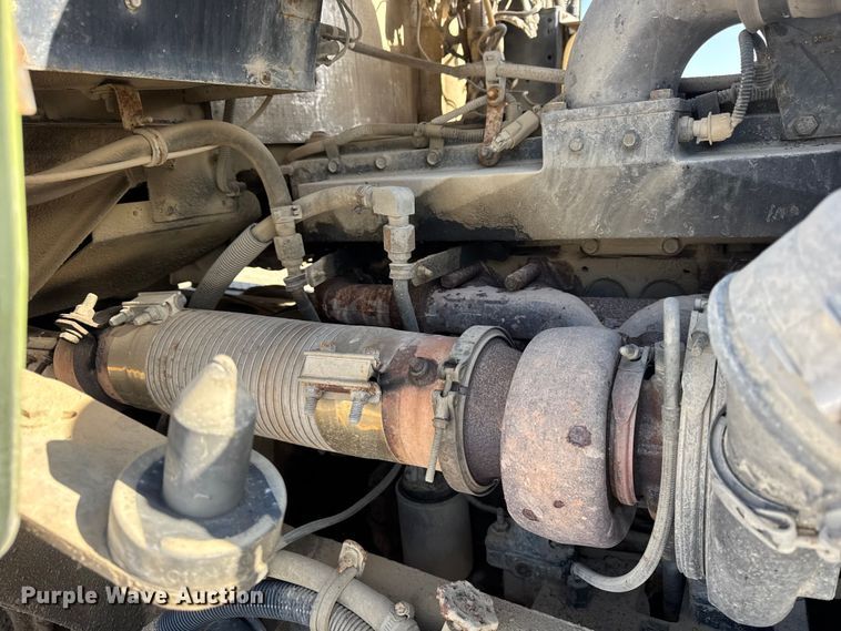 image for item ER0409 2001 Kenworth T880 flatbed truck