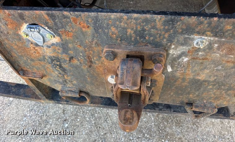 image for item ER0410 2001 Kenworth T880 flatbed truck