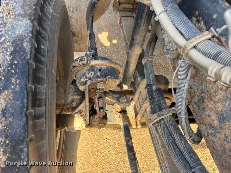 image for item ER0410 2001 Kenworth T880 flatbed truck