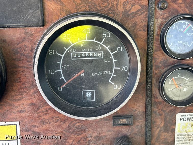 image for item ER0410 2001 Kenworth T880 flatbed truck