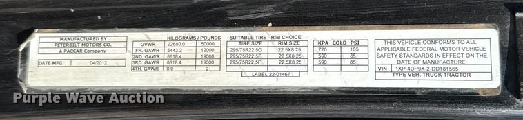 image for item ES5768 2013 Peterbilt 587 semi truck