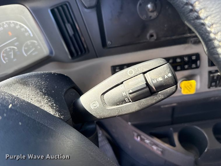 image for item ES5782 2021 Freightliner Cascadia 126 semi truck