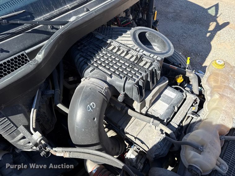 image for item ES5782 2021 Freightliner Cascadia 126 semi truck