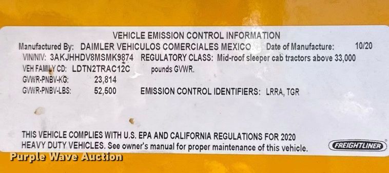 image for item ES5782 2021 Freightliner Cascadia 126 semi truck