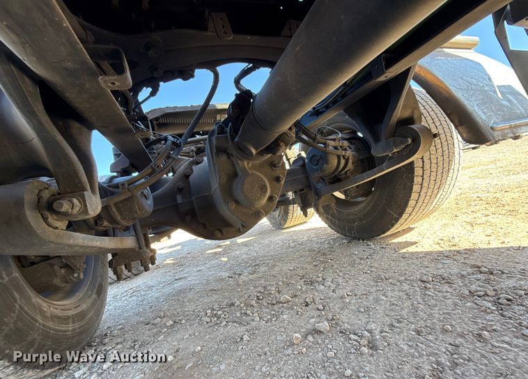 image for item ES5783 2021 Freightliner Cascadia 126 semi truck