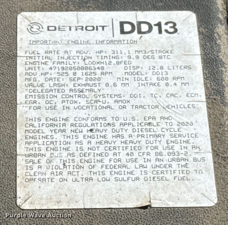 image for item ES5783 2021 Freightliner Cascadia 126 semi truck