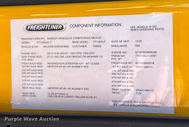 image for item ES5783 2021 Freightliner Cascadia 126 semi truck